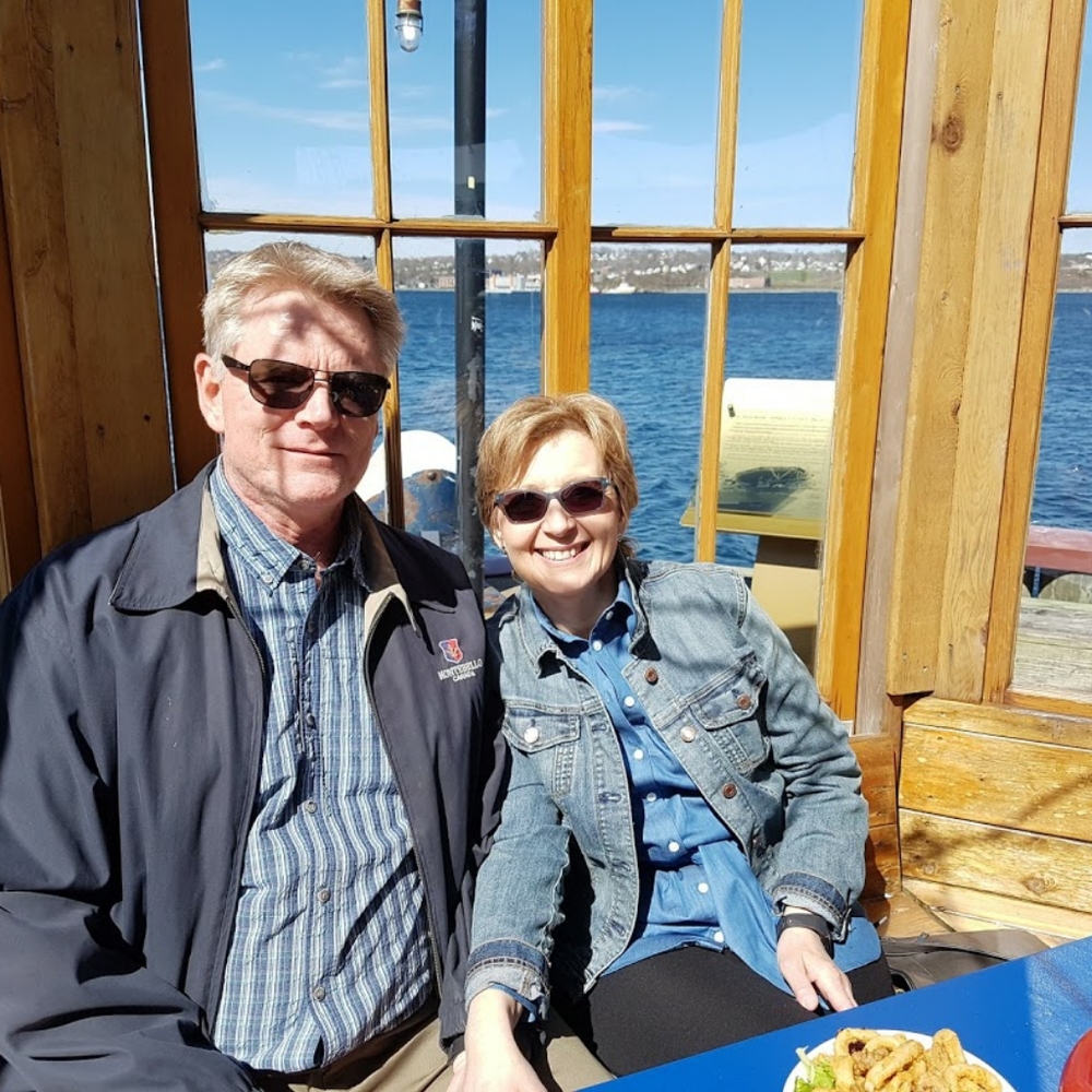 Meet your Poshers, Bill & Carrie